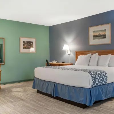 Econo Lodge Buffalo South Hotels near New Era Field