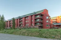 Ski in Ski Out with Spa and Game Room - Stunning Ski Retreat