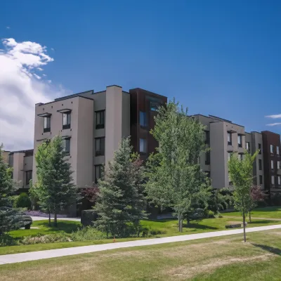 Homewood Suites by Hilton Bozeman Hotels near SHÈN