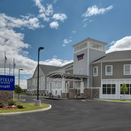 Fairfield Inn & Suites Cape Cod Hyannis