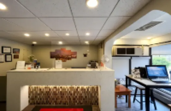 Econo Lodge Motel Village