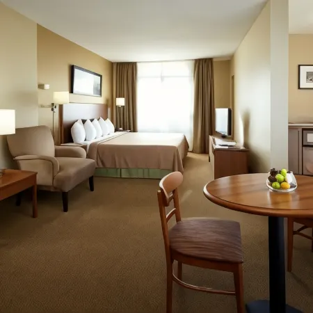 Quality Inn & Suites PE Trudeau Airport