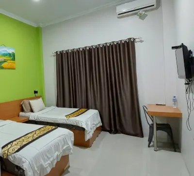 Hotel Agung Alfamart Bengawan Solo附近的飯店