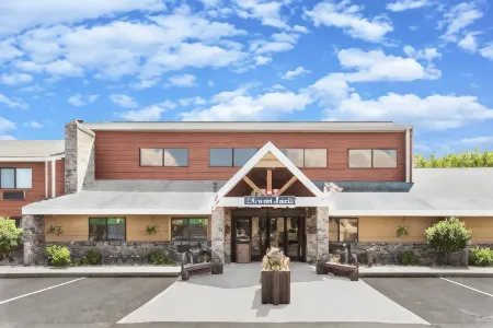 AmericInn by Wyndham Menominee