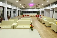 Hotel Green Palace - parking