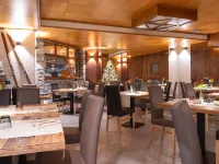 iH Hotels Courmayeur Mont Blanc Hotels near Pra Neyron