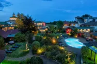 Wellnesshotel Seeschlößchen - Privat- Spa & Naturresort - Pools