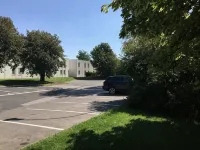 Ibis Abbeville - parking