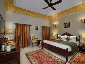 BrijRama Palace, Varanasi - by the Ganges