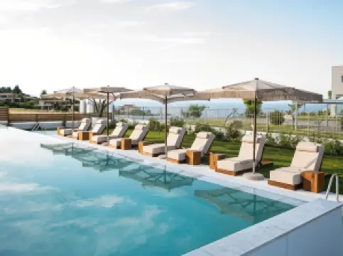 King's & Queen's Afitos - Suites with Private Pool