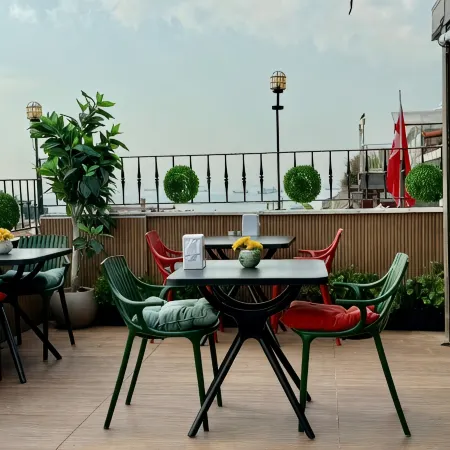 Istanbul Holiday Hotel Отели рядом с достопримечательностью «Дворец Топкапы»