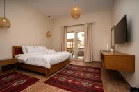 Azad Siwa Hotel - parcheggio