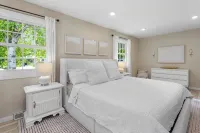 Oak Street Haven: Remodeled 3BR Near Grand Forks' Best Spots - 4성급