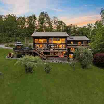 White Mtn Lux Retreat - Hot Tub, Sauna & Game Room Hotel Exterior