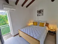 2 minutes from the beach, pool, jacuzzi and parking included in a secure residence! - โฮมสเตย์