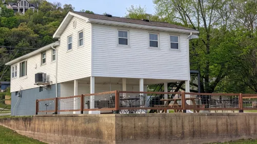 River Life Landing - Cozy, Relaxing home along Mississippi River - Grafton, IL