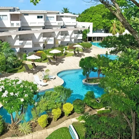 Tropikist Beach Hotel & Resort