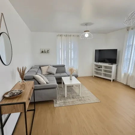 Entre Port & Mer - Spacious 77m2 apartment in Dieppe Отели в г. Дьеп