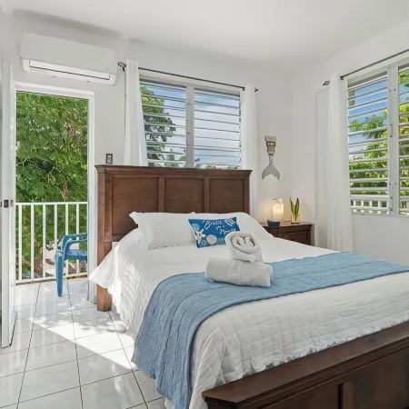 Punta Aguila Beach House/Pool/ Billiard Table/ 7 Beds + 2 Private Rooms
