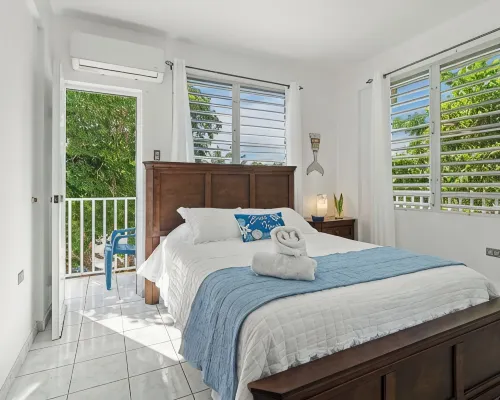Punta Aguila Beach House/Pool/ Billiard Table/ 7 Beds + 2 Private Rooms Hotels in Pole Ojea