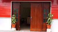 Voon Cottages@Pinjistation | Private Pool | 10pax Hoteles en 