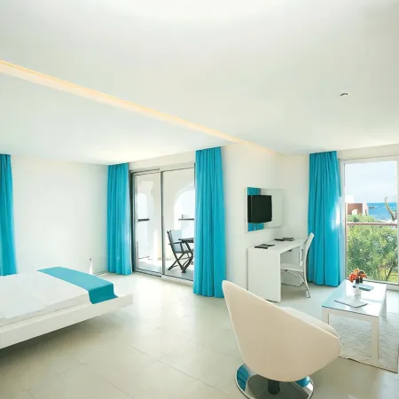 COSTA LUVİ HOTEL