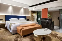 Golden Harbor Hotel