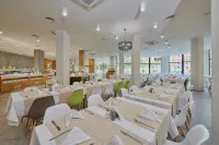 Hotel Laguna Park & Aqua Club - All Inclusive - Airport Shuttle