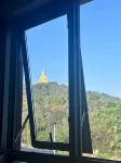Grand Hotel Mangshi Shengshui Lake - Mountain view