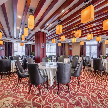 Huadong Hotel