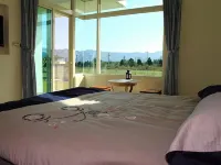 Meetcanaan HomeStay Hotels near Skcf