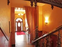 Safestay Berlin Kurfurstendamm Các khách sạn gần Trung tâm mua sắm Bikini Berlin