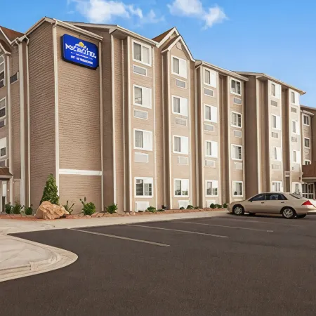 Microtel Inn & Suites by Wyndham Sweetwater