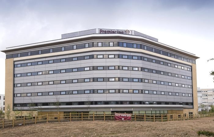 Premier Inn Manchester Airport (M56/J6) Runger Lane South