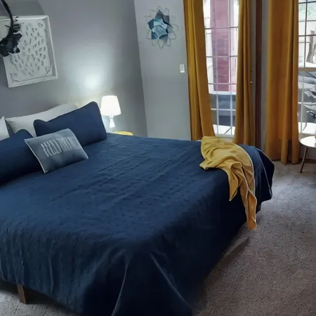 The "Delightful Gathering" 3 King Beds, Kids Room, 3 Bathrooms,  Spacious! Hotels in Moore