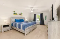 Stylish Family Beach Retreat Just Minutes from Coastal Calm - 3-Star