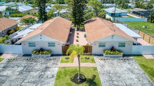 Naples Coastal Paradise Getaway By Vanderbilt Beach, Mercado and Whole Foods