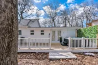 Cozy Lux Winter Ranch - HotTub, KingBeds, DogFriendly, FirePit, BBQ, GameRoom - 4-Sterne