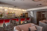 Avrora Hotel