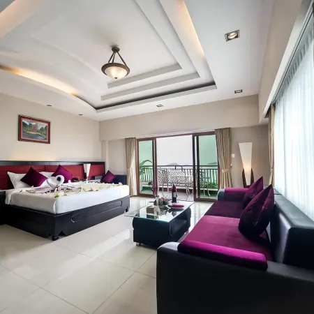Rock Royal Hotel & Resort