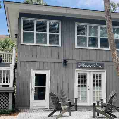 Find Out Why Everyone Adores the Beachin Cottage - 100 Steps to the Beach! Hotel Exterior