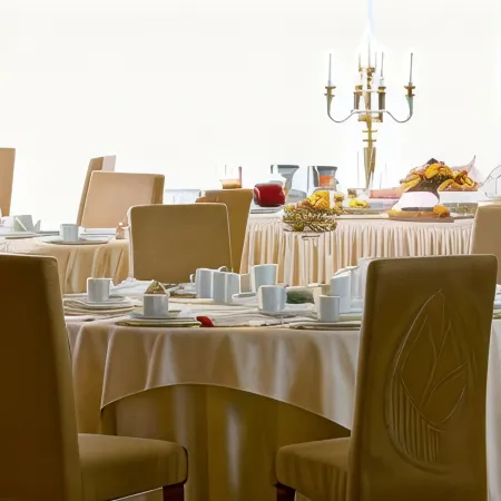 Mini Palace Hotel