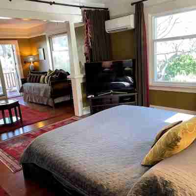 Mama Dux - A Sumptuous Urban Sanctuary Rooms