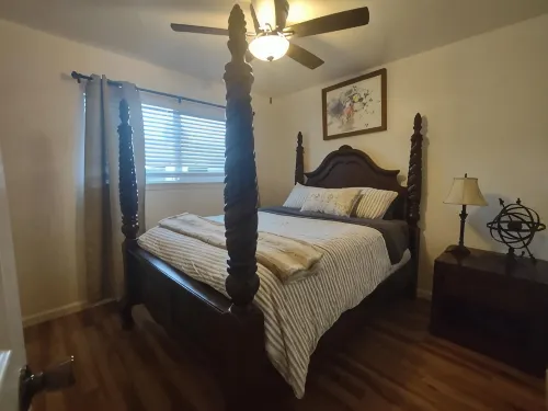 House with a King Size Bed, in Desirable Rincon Valley, close to St Helena