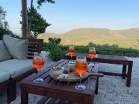 Charming stone farmhouse 1.5 km from the sea