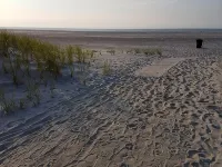 Charming Beach block getaway! Leave your sheets, towels at home! You're on VACA! Hoteles en Brigantine