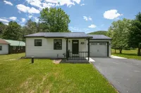 NEW - close to Pine Creek & ATV trails! Fire pit! Fishing! Great outdoor space!