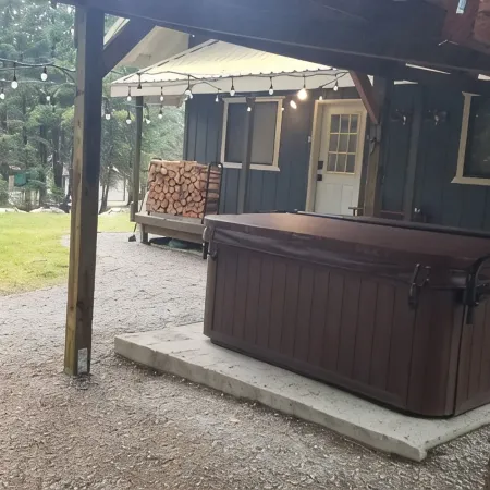 Black Bear Cabin central location to all Leavenworth's outdoor activities.