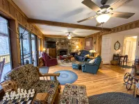 Spacious House, PERFECT Location,17 Miles to Asheville, Pets,View! - balcony