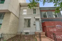 Basement Unit 1-bedroom with AC and WiFi in beautiful Washington - Homestays